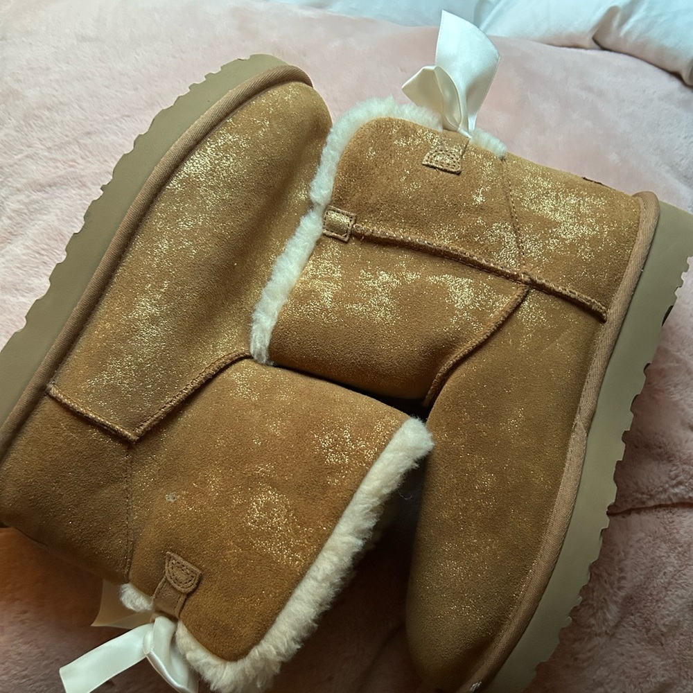 UGG Mini Bailey Bow Chestnut Glimmer Fur Lined Boot